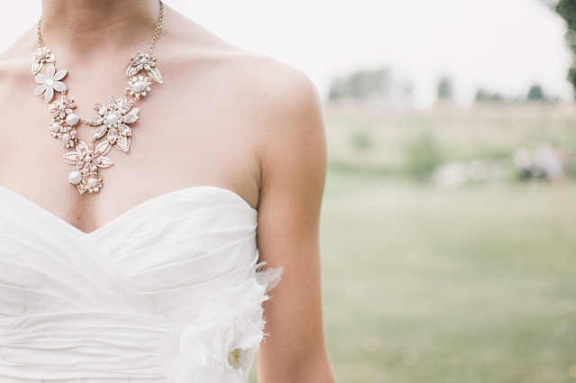 7 Tips for Wedding Dress Shopping